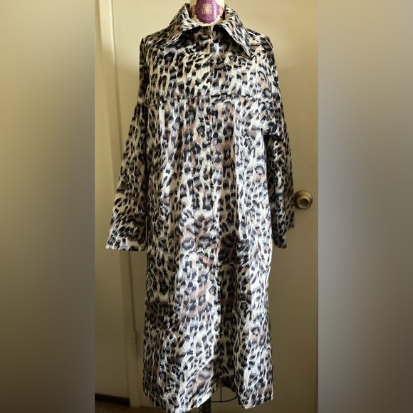 Waterproof printed jacket - Picture 1 of 4